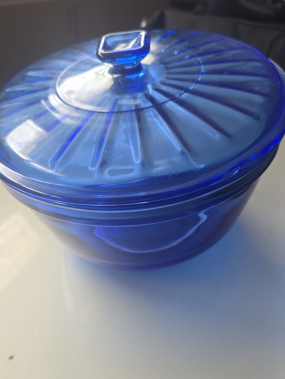 Anchor Hocking Cobalt Blue Glass 2.5 Qrt.Lidded Mixing Bowl